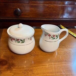 Festive Holly Creamer and Sugar Set